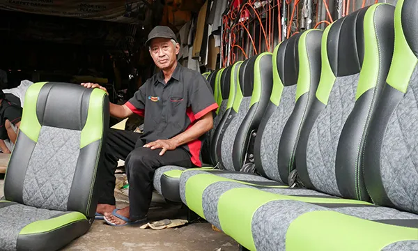 Service Jok Mobil di Bekasi Service Jok Mobil di Bekasi